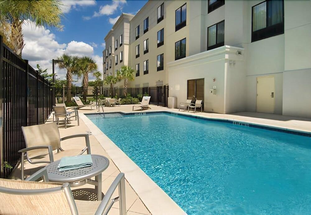 Springhill Suites By Marriott Jacksonville North I-95 Area Екстер'єр фото