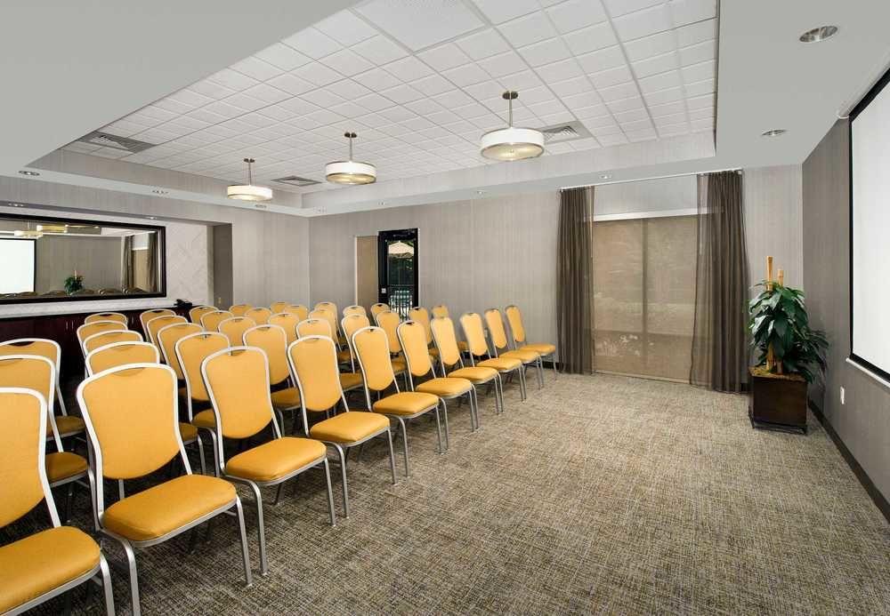 Springhill Suites By Marriott Jacksonville North I-95 Area Екстер'єр фото