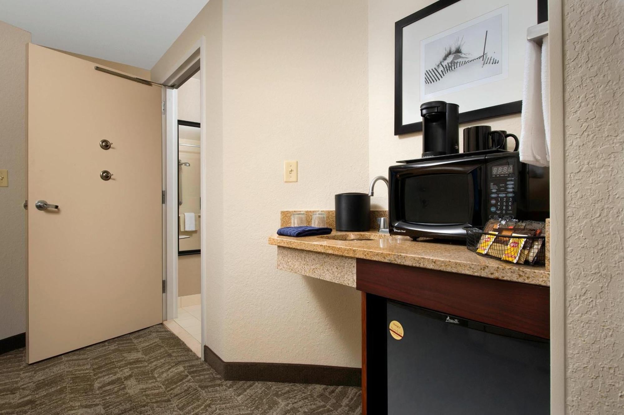 Springhill Suites By Marriott Jacksonville North I-95 Area Екстер'єр фото